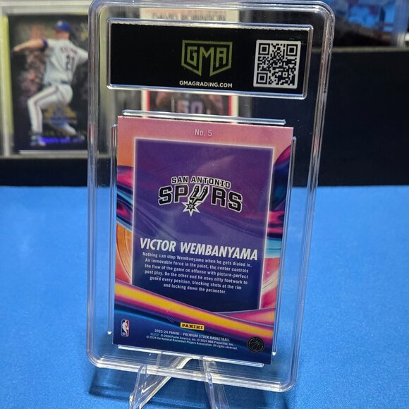 2023 Panini Hoops Premium Stock Anti-Gravity #5 Victor Wembanyama (RC) (GMA 10) - Picture 2 of 2